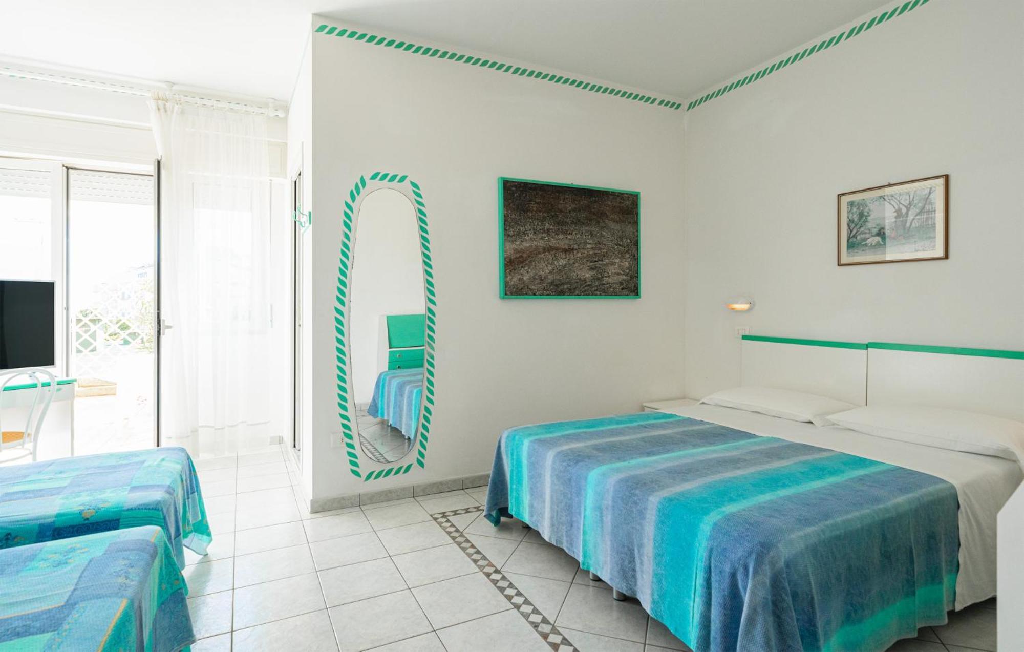 Hotel Marconi كاتوليكا المظهر الخارجي الصورة
