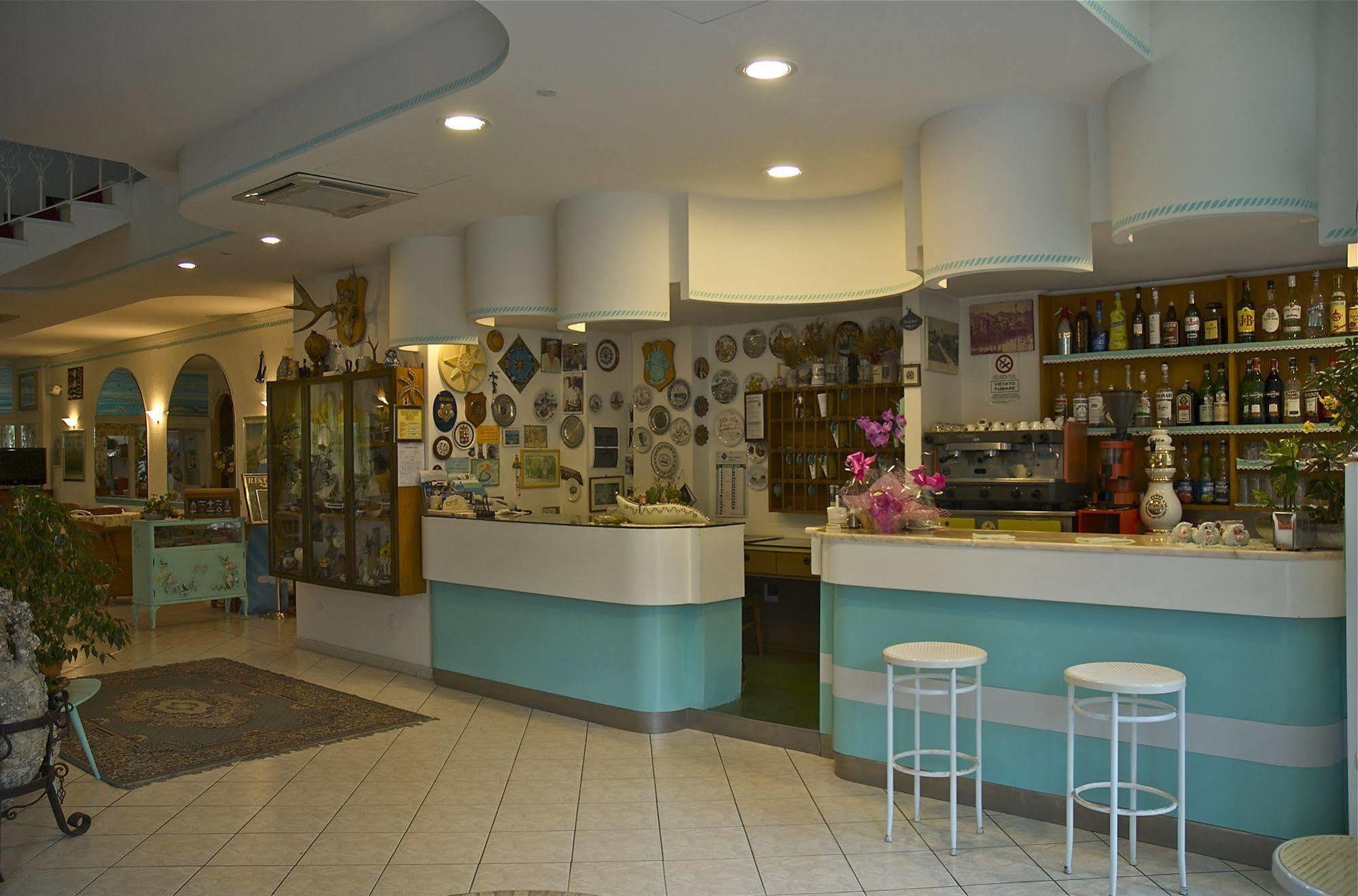 Hotel Marconi كاتوليكا المظهر الخارجي الصورة