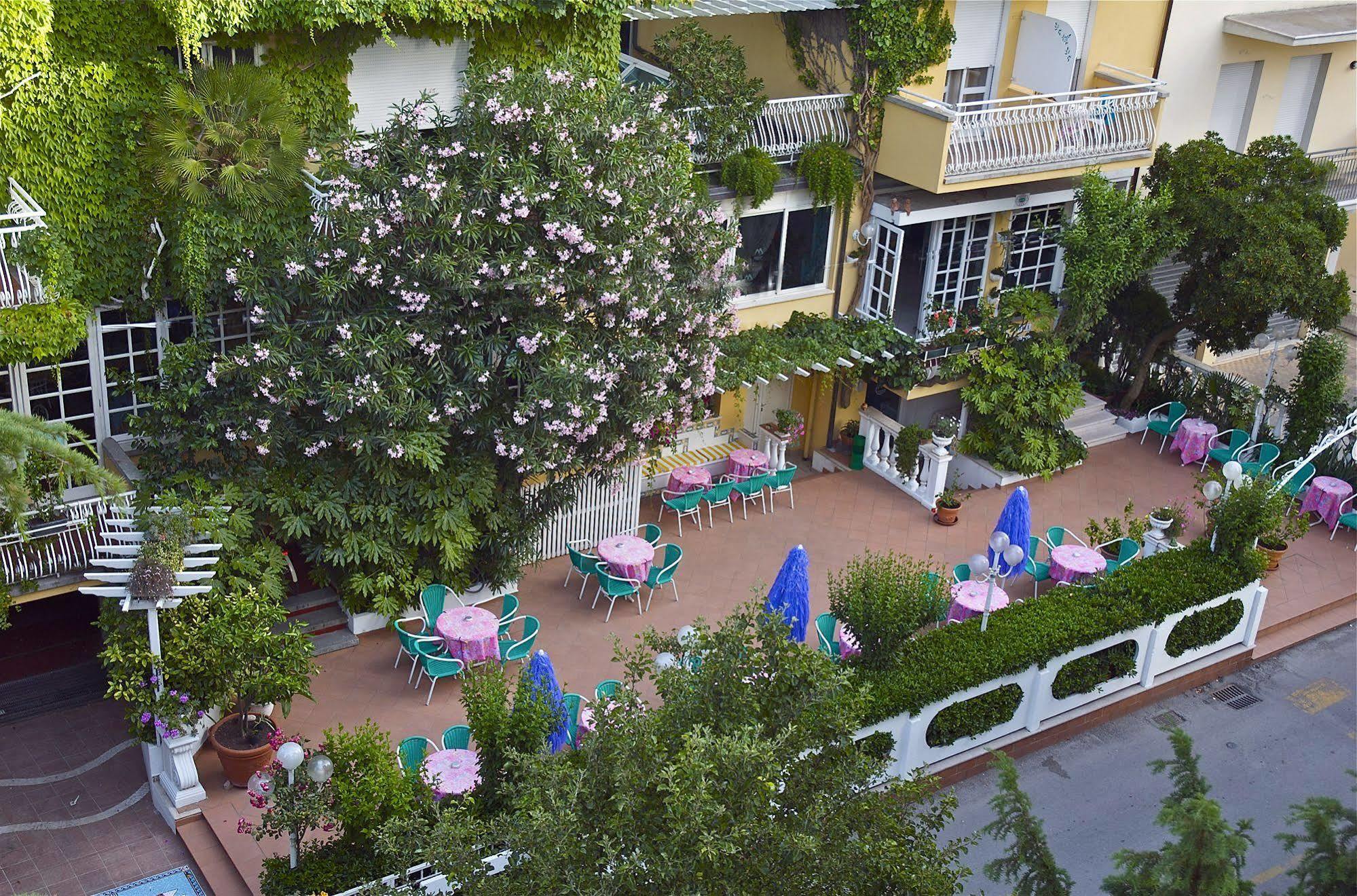 Hotel Marconi كاتوليكا المظهر الخارجي الصورة