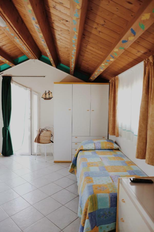 Hotel Marconi كاتوليكا المظهر الخارجي الصورة