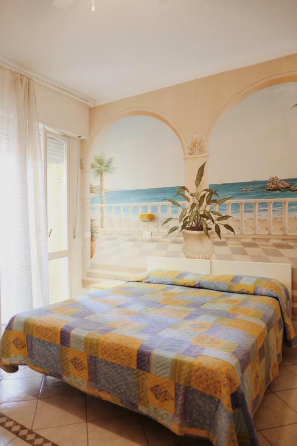 Hotel Marconi كاتوليكا المظهر الخارجي الصورة