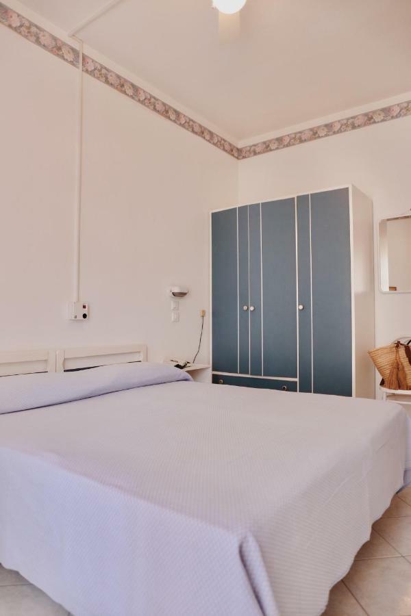 Hotel Marconi كاتوليكا المظهر الخارجي الصورة