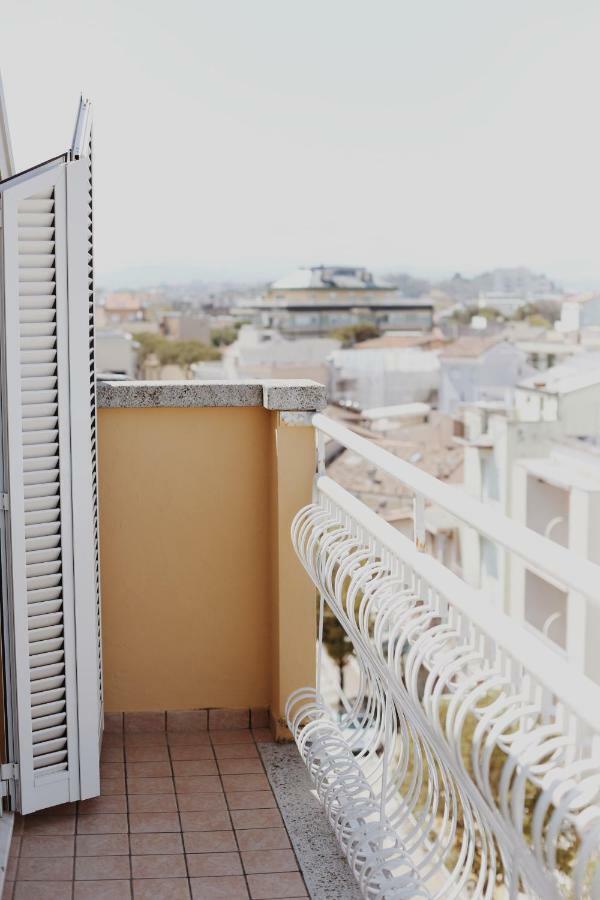 Hotel Marconi كاتوليكا المظهر الخارجي الصورة